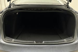 Tesla Model 3 bild 11