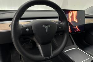 Tesla Model 3 bild 18