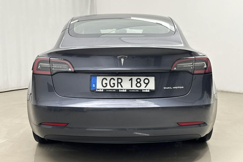 Tesla Model 3 bild 6