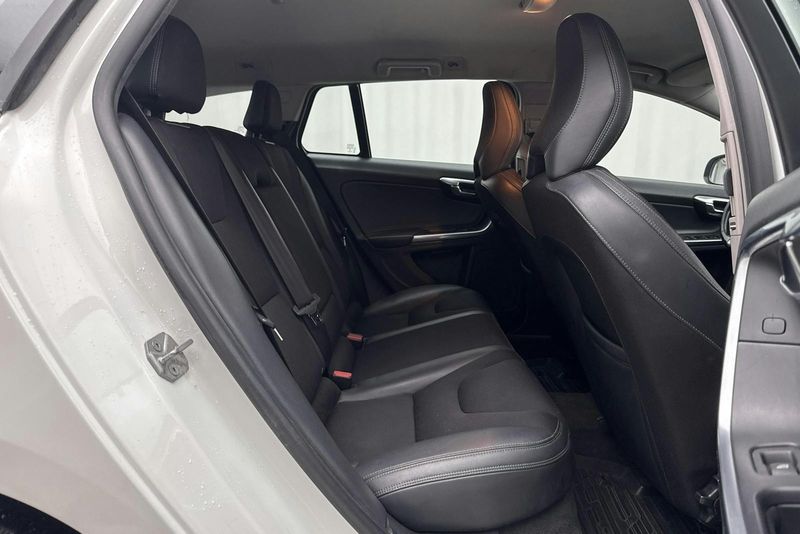 Volvo V60 bild 8