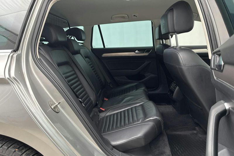 Volkswagen Passat bild 8