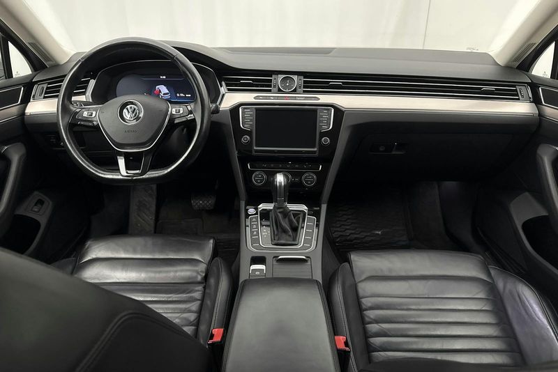 Volkswagen Passat bild 6
