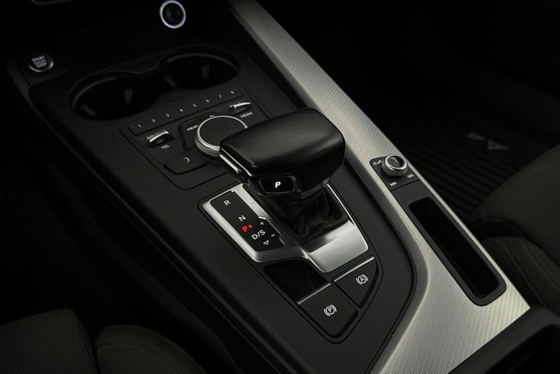 Audi A4 bild 13