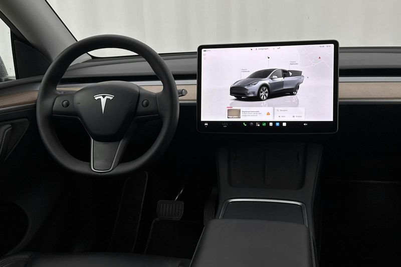 Tesla Model Y bild 15