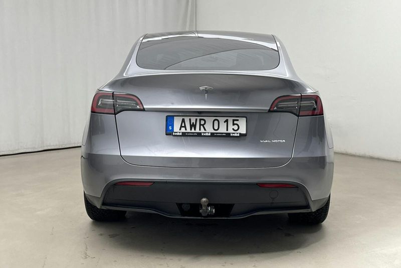 Tesla Model Y bild 5