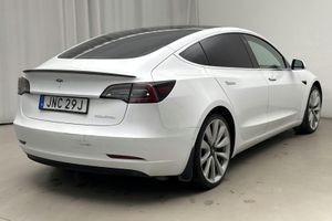 Tesla Model 3 bild 3
