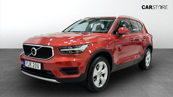 Volvo XC40 Momentum Pro T3 163hk \\ Navi \\ Apple Carplay - 2020
