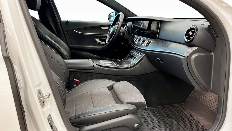 Mercedes E220 bild 3