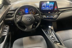 Toyota C-HR bild 11