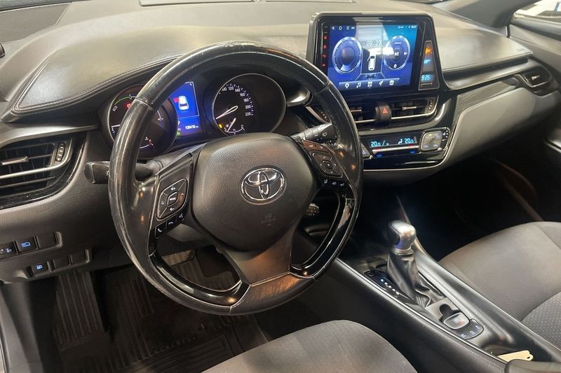 Toyota C-HR bild 8