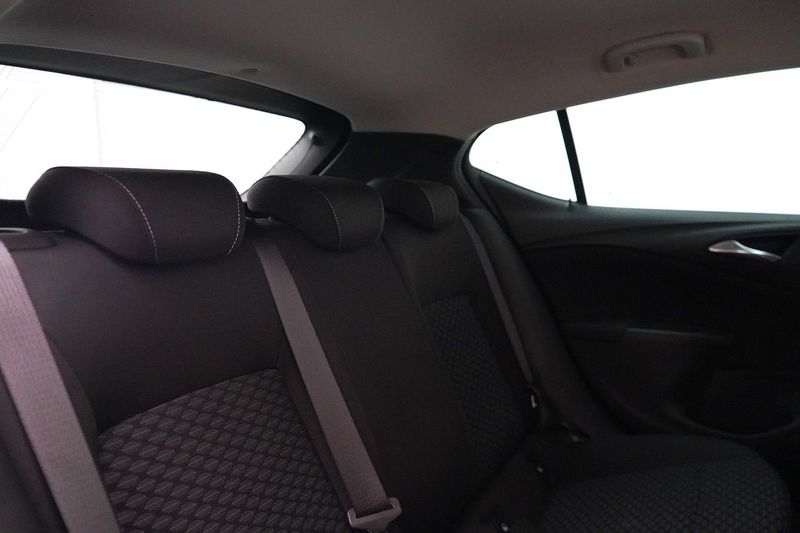 Opel Astra bild 18