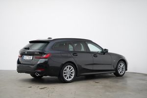 BMW 330 bild 22