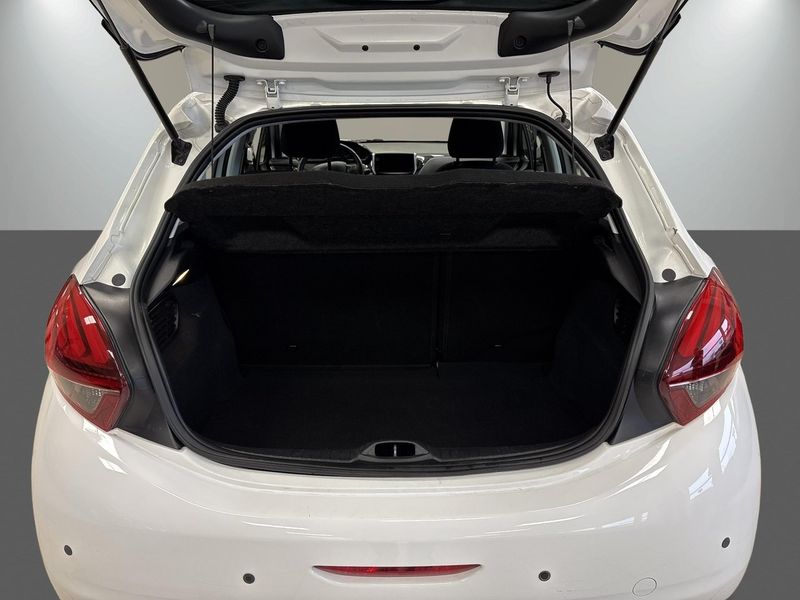 Peugeot 208 bild 14