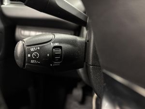 Peugeot 208 bild 15