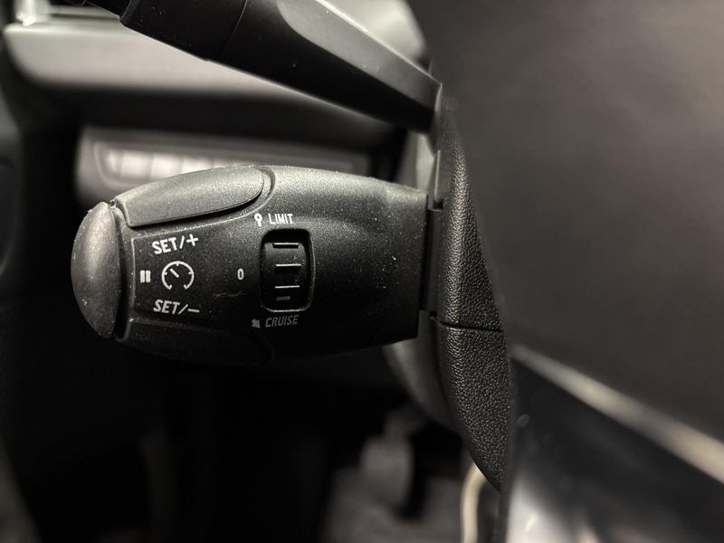 Peugeot 208 bild 15