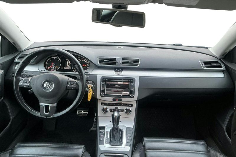 Volkswagen Passat bild 6