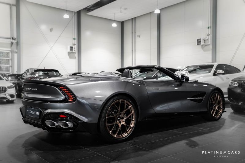 Aston Martin Vanquish bild 2