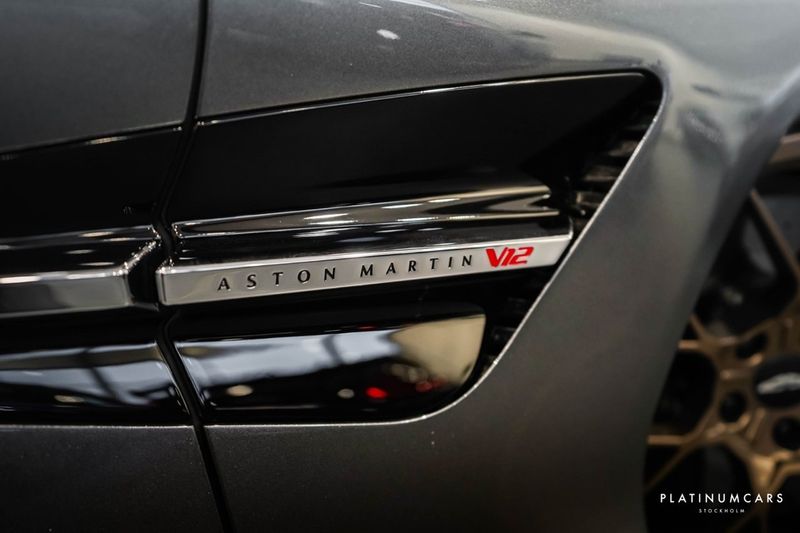 Aston Martin Vanquish bild 26