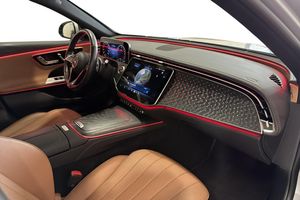 Mercedes E300 bild 13