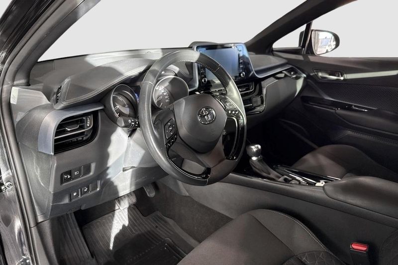 Toyota C-HR bild 8