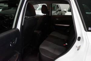 Suzuki Vitara bild 14