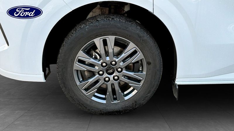 Ford Tourneo Custom bild 9