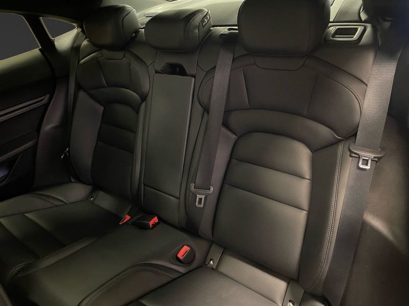 Porsche Taycan bild 11