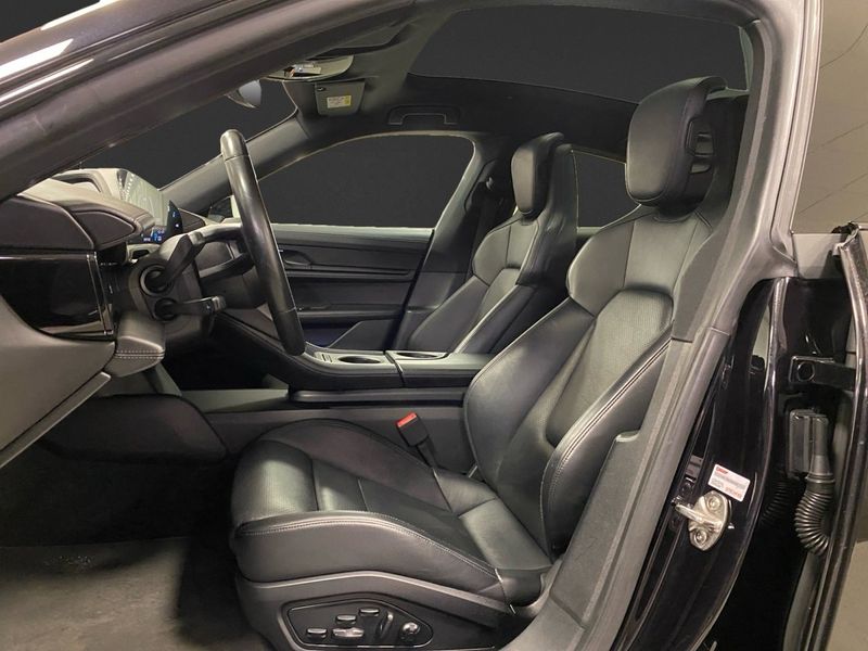 Porsche Taycan bild 8