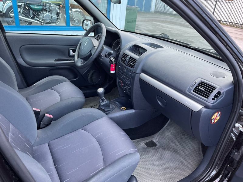 Renault Clio bild 8