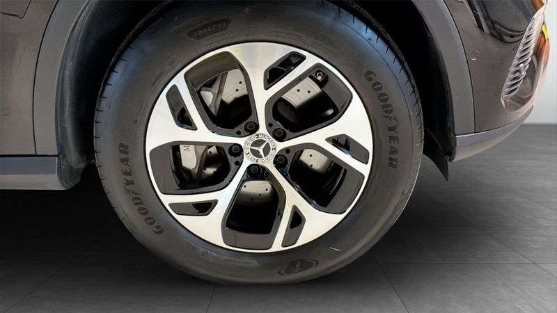 Mercedes GLC300 bild 9