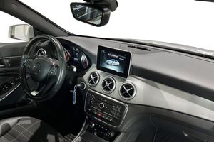 Mercedes CLA200 bild 8
