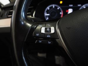 Volkswagen Passat bild 20