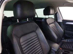 Volkswagen Passat bild 12