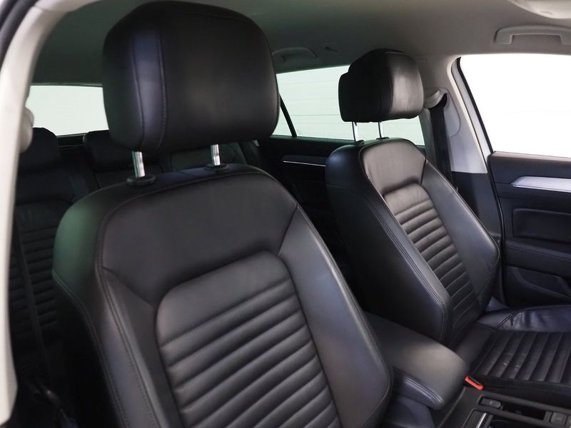 Volkswagen Passat bild 12