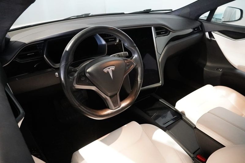 Tesla Model S bild 4