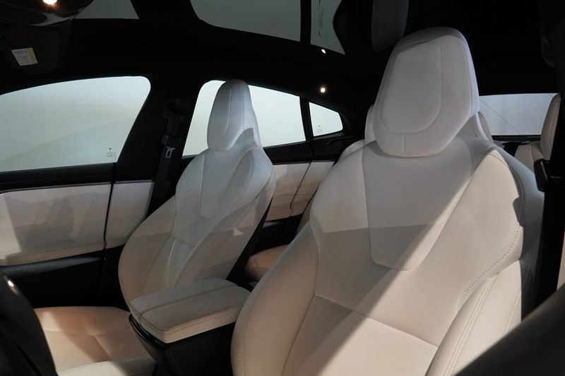 Tesla Model S bild 5