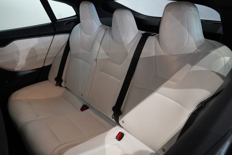 Tesla Model S bild 7