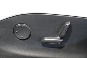 Tesla Model S bild 8