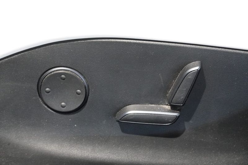 Tesla Model S bild 8