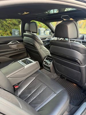 BMW 750 bild 15