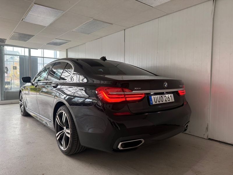 BMW 750 bild 4
