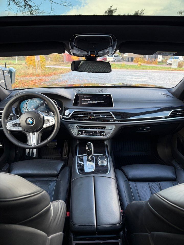 BMW 750 bild 13