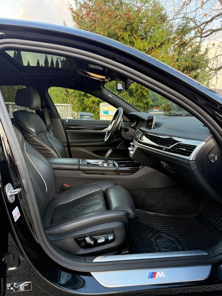 BMW 750 bild 12