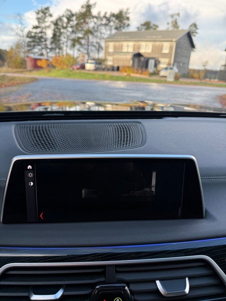 BMW 750 bild 19