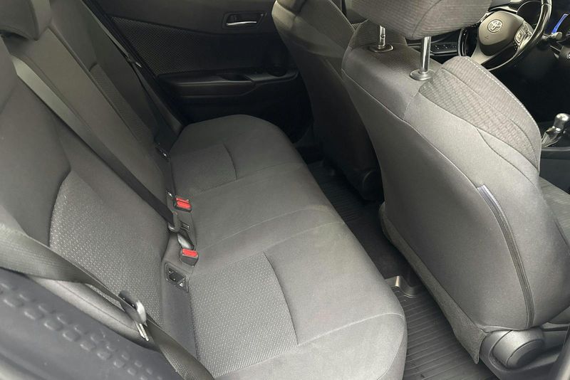 Toyota C-HR bild 8