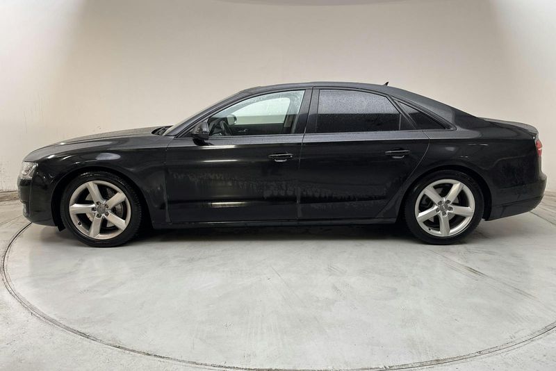 Audi A8 bild 2