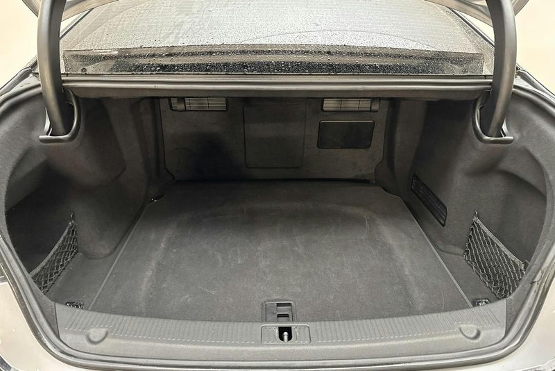 Audi A8 bild 9