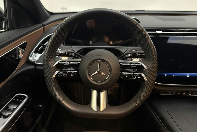 Mercedes E300 bild 17