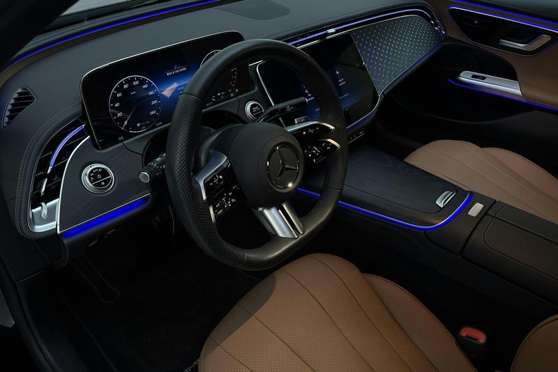 Mercedes E300 bild 14