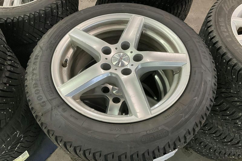 Toyota Corolla bild 12